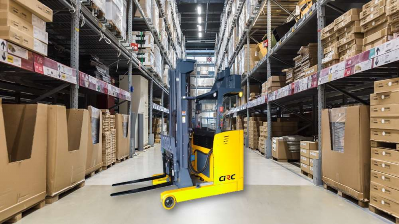 1618454500400935.jpg 中光電推智慧倉儲 台南機械展展出無人搬運車.jpg